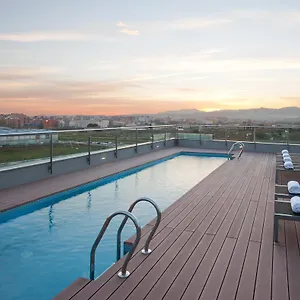 Doubletree By Hilton Жирона