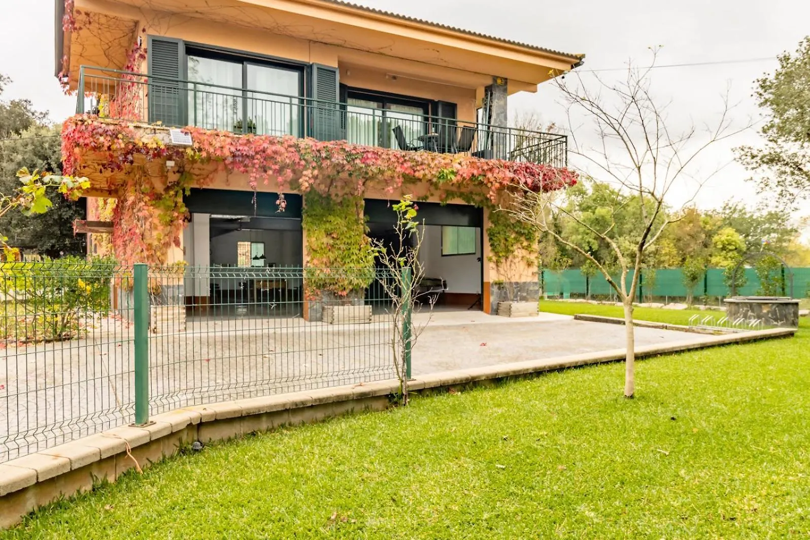 Вилла Ca La Iaia Casa Con Piscina Y Jardin Жирона