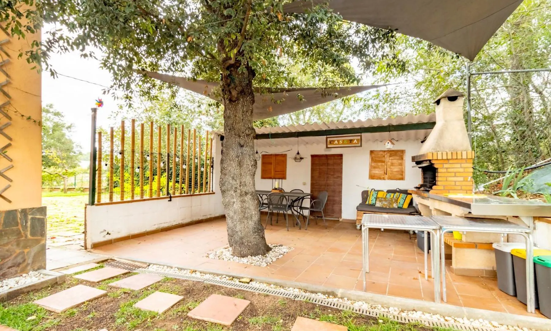 Вилла Ca La Iaia Casa Con Piscina Y Jardin Жирона